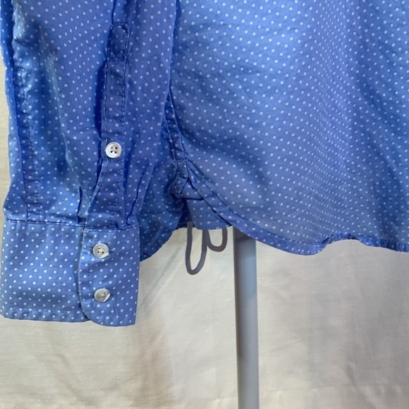Gap Fitted Blue and White Polka Dot Button Down - Picture 7 of 13